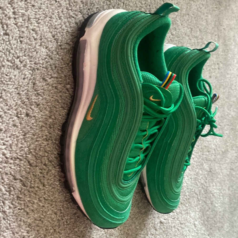 Nike Air Max Lucky Green.
